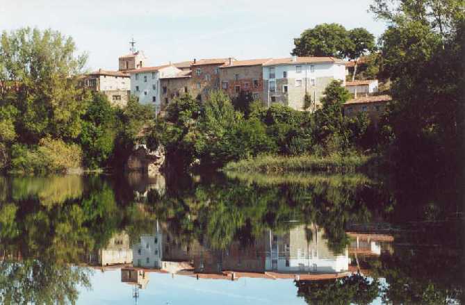 El pueblo desde la presa